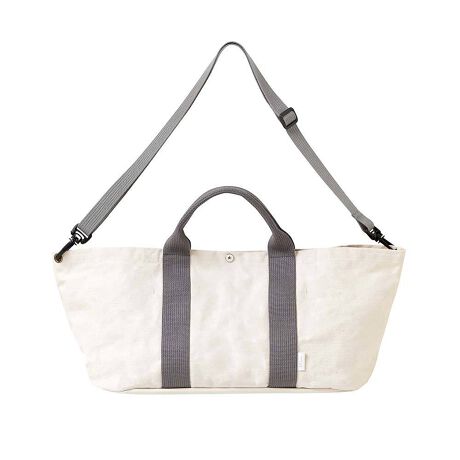 [^:20251001]xr[Ƃ̂oɁBxr[J[ɑłI[KiCU[obOB}`LA߂Ȃ̂ŁAǂɉ̂킩₷I[KiCU[obOłBxr[Ƃ̂oɃxr[J[ɑ΁AɎo}OEFbgeBbVڂĎ^ׂ܂BԂ̐̓}}̂oobOƂĂg܂B390gƌyʁIɂ͉~Ă̂ŁAꂽɌ`Ȃ悤ɂȂĂ܂BU̃|PbgƂQ̃hNz_[B{͖̂hH{Ă邽߁ẢɂłByfށz{́FRbg100%(ptBhH)yTCYz39~21~}`20cm{́F390gV_[xg:35gyYz{