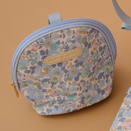 [^ԁF1254504]Iȑ킢oeBt@ubNX̃}OP[XłBo₨OVтɌȂA}OJbv̎^тɖ𗧂܂Bxg̓obNdl̂߁AobOxr[J[ւ̎\B̓A~R[eBOɂȂĂAۉۗ␫ɗDĂ܂B