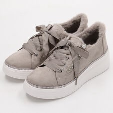 レースアップボアスニーカー