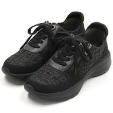 アンリーフ(unReef)の厚底レースアップスニーカー