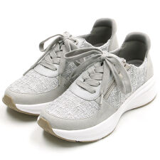 アンリーフ(unReef)の厚底レースアップスニーカー