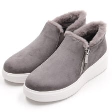 アンリーフ(unReef)の厚底ジップアップボアスニーカー