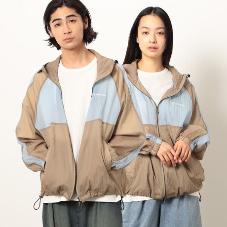 [^ԁF55-02BK22-205]sfUCtoCJ[zF̃X|[eB[ȃt[hu]łBVA[fނŃgĥ镵͋CɎdグĂ܂BWJJ[́A_炩͋C̃x[W~TbNXA|bvȔzFŃR[fBl[g̃ANZgɂȂp[v~x[WAR[fBl[g₷ėp̂ubN~zCg3FWJłBS̓IɒǂƂVGbgłBA[z[⑳𑾂邱ƂłƂɂĂ܂BOX[uȂ̂œ₷̂łBɓꂽuhS̎hJfUC̃|CgɂĂ܂B̃h[R[hi邱ƂŃVGbgςăX^COy݂܂BsfށtVA[iCƂĂyʂŃVA[̂iCfނgpĂ܂B̂fނgpĂ܂Bwʉ摜̃Sɂ܂ẮACi[ɒpĂTVc(iԍF55-31TK02-205)̃SɂȂ܂B{i̔wʂ͖ñfUCɂȂ܂̂ōw̍ۂɂ͂ӂBnFLkF򊴁Fň݁F