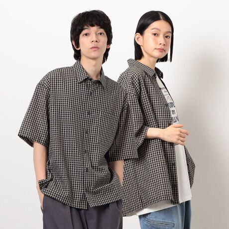 [^ԁF55-06HK32-205]sfUCtĂ炵VATbJ[ñ`FbNVcłB咣̏Ȃׂȃ`FbNȂ̂ŎႢl̕܂ŔN킸A̃X^CɋCyɎĂ܂Bg͂ƂbNXVGbgłBChTVc̏ɏd˂ĉHDƂĂĂ܂BR[fBl[g₷AC{[ƃubÑX^_[h2FWJłBsfށtVATbJ[`FbNn̕\ʂɉʊȏ̓ƓȃV{ĂVATbJ[̃`FbNfނłBӂƂV{ɂtbƂ_炩ȔGƐ܂Bn̉ʂɂ萶nɐGԂł̂ŁAʋCǂKȒSnłB\ʂɃV{̂ŃACɒpł܂BnFLkF򊴁Fň݁F