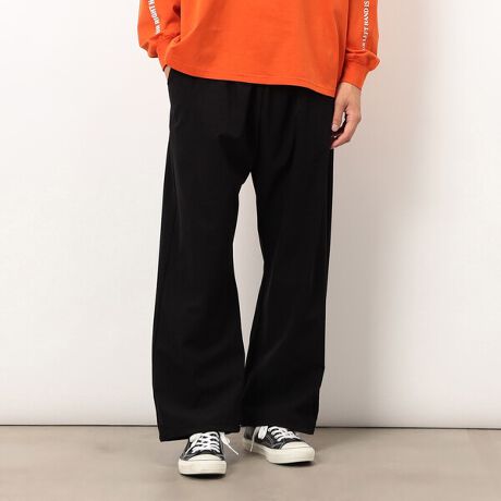 [^ԁF55-25EM01-205]sfUCtKƃVGbg𗼗AiCXgb`ChpcłByʂŐLkɗDꂽiCXgb`fނgpAANeBuɂbNXɂΉ閜\pcłBX}[gȃVGbgȂAEGXg̓S+XshdlŃtBbg݂ɒ\łBԂ̒pKłBɂ̓XshtĂāAV[ɍ킹ăVGbg̕ωy߂̂|CgłBiđ茩AXg[gCɂ邭ƁAȂ̕L܂BIVƂĂ͂Ay^◷sȂǂɂsb^łB~j}ȃfUCŃgbvXI΂X^CO₷1{łBVɂȂÂ炭C[W[PAȂ͓̂IłBJ[WJ́AubN̒PFƁAJ[LAlCr[2Fgp}`J[܂BsfށtiCXgb`}iCgp邱ƂŁAJWÂȃCNȎdオɂĂ܂BɃ|E^ŉ邱ƂŁAXgb`oĂ܂BiC͓VRfނƔׂđϋvAɂ򉻂Ȃ^ꂵɂ̂łBMɂ͎ア̂BBQȂǂ̉΂gW[̍ۂɂ͒pĒ悤肢܂BnFLkFL򊴁Fň݁F