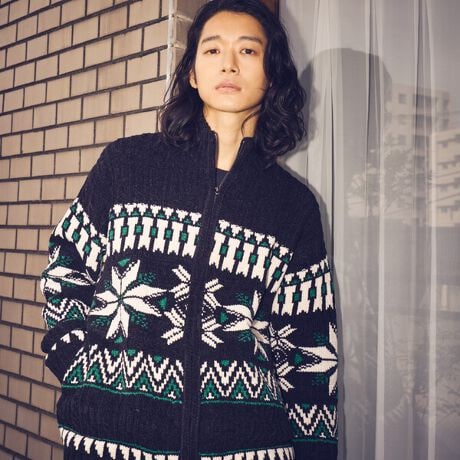 [^ԁF55-41KM02-205]sfUCťƃP[ugݍ킹[̃WJ[hjbgłBND]ĂfUCN̓hCo[Yjbǧ`ɂĂ܂B^񒆂ɐᕿA㉺TChɃP[uzuē`IȃAEghÃJE`jbgC[WfUCɎdグĂ܂BƂ݂eɃ|PbgĂ̂Ŗ{iIȃR[gHDÕAE^[ƂĂ􂵂܂B㉺Jt@Xi[Ȃ̂ŃR[fBl[gɍ킹ăVGbgςĒp邱Ƃł܂BsNR[ftLiԂƃNR[fƂĂ܂BERTCYLbY(iԍ:98-72KM11-205)݌ɂȂꍇ܂̂ŁA\߂܂BsfށtxA[xÂ悤Ȍ򊴂Ɗ炩ȎG肪͂̃[[łBN莅ύXĂ|肪Ȃfނɕς܂BP[ů̗WJ[h̖c݊o悤ɕʂɂ莅̖{ǂςčHvĂ܂B_uWJ[hƃP[ugݍ킹̕ҒnłB_炩ȔGȂ̂ŁAq̕SĒĂ܂Byӎz摜̏i̓TvigpBeĂꍇ܂Bł邩Aۂ̏i̐Fɋ߂Â悤OꂵĂ܂A̓Ag̃j^[ȀƖȂǂ̉{ɂA኱قȂČ邱Ƃ܂B܂dlAHATCYAfޓ኱قȂ邱Ƃ܂̂ł܂BFFߐLkFL򊴁F