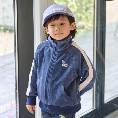 [^ԁF5353212]X^hJ[X^CbVȈۂ^gbNWPbgłBxAfނgpĂA炩GiȌ򂪓B̎hイƐDl[|CgɂȂĂ܂BVvȔzF̂߁A莝̃ACeƂDłBɂOLł^OĂ܂BɃ|PbgBhイ̗Ɂuĕzv͂܂ByzȂyňzʁyLkzynzȂy|Pbgz荮FfgF105cm pTCYF110cm 