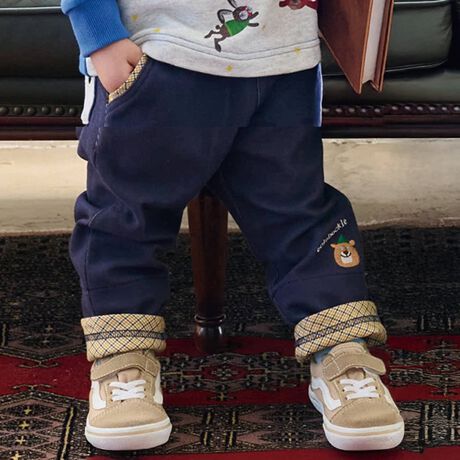 [^ԁF5354111]yWinter Animalsze[}ɂÕe[p[hpcłBG߂Ίŉ߂悤ȁA[XȒԂNtgӂfUCBtgɂقǂN}̎hイAyM̃obN|Pbg|CgłBO|Pbg̃Jtȕnł肰ȂANZgvXB̓`FbNɂȂĂ邽߁A[AbvĂɌ܂܂B炩LkJbg\[fނgpĂAKȂ͂Sn͂łBɂOLł^OBy߂̒p͏H~V[YzyzȂyňzʁyLkzynzȂy|PbgzyAWX^[z荮FfgF87cm pTCYF90cm 