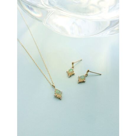 [^:GJVN047440OP]_IȃIp[PlbNXBIp[͂ӂƊۂ݂̂I[oJ{VJbgBPlay of colorivCIuJ[jƌĂ΂VFʂɂAFɂႦ悤ȗlXȐFĂ܂BIp[̎ɂ̓_Ch4΋PYĂ܂Bhꊴy߂lbNX͊܂ςƖ邭ĂꂻBIp[ɂ́u˔\Jԁvun͂߂vȂǂ̐Όt܂Bu]̐΁vƂĂmAlKeBuȋC򉻂ĂʂB؂ȕւ̃v[gɂ͂AWG[ƂĂIXX̃ACełBVR΂gpĂ邽߁AXg[̐F╿͈قȂꍇ܂ByVA_21FWztiF{bNXíAiێ̂߃rj[̃`bNt܂Ɂ@ꂵA{bNXłݒv܂B@܂Ati͉摜̂̂ƈقȂꍇ܂̂Ł@\߂܂B@pbP[WɂĂ͗\ȂύXɂȂꍇ܂Byîm点z̏i2025N81牿i{Ă܂B͂鏤iɂĂ^Oȉꍇ܂ݕ\ĂTCg\i̔iłB\߂܂悤A肢\グ܂B