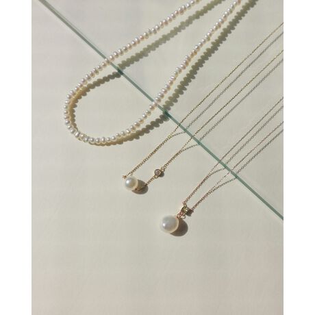 ㎿ŉ₩ȃARp[DPlbNXBARp[̓N[F̒ɂsNu[AO[ȂǂGɍ荇ЂƂƂē̂͂Ȃ_IȐFʂ͂̕΁BNĊC񂾃ARp[̂܂₩Ȍ򂪃fReĂ܂B Ԃ1p[lbNX͂̃X^COɎ₷ACeBp[gɂƋpbƖ邭Ȃ菗炵؂€oĂ܂Bp[ƃ_Ch̐▭ȃoXfUC̃|CgBLƌ_Ch̋PŜ̈ۂ߉炵̒Ƀ_܂B 𒲐߂łXChAWX^[dlɂƒA`[J[ɒZlXȃoXŒp܂B ݂̎̑ł葱ARp[BMV_bł͈Ɣ̏_AtfB[eCaۂɓH藎p[܂ꂽƂ}eBbNȓ`B̍Mŏ_炩Ȍ͗m̓킸lX𖣗Ă܂ByAutumnfair2020z[^:GGVN011543PA]tiF{bNX íAiێ̂߃rj[̃`bNt܂Ɂ@ꂵA{bNXłݒv܂B@܂Ati͉摜̂̂ƈقȂꍇ܂̂Ł@\߂܂B@pbP[WɂĂ͗\ȂύXɂȂꍇ܂Byîm点z̏i2025N81牿i{Ă܂B͂鏤iɂĂ^Oȉꍇ܂ݕ\ĂTCg\i̔iłB\߂܂悤A肢\グ܂B