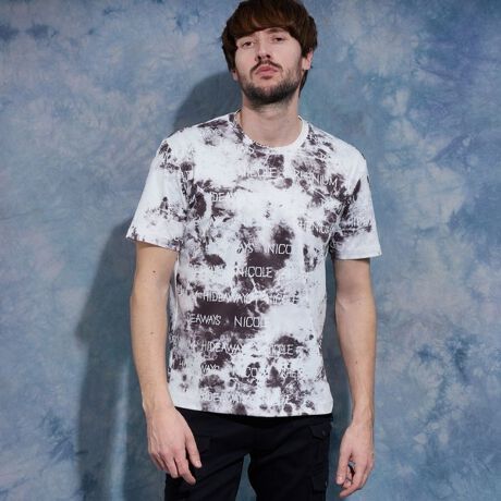 [^ԁF5265-9050]fUCɃuhSzuN[lbNsVcɂȂ܂BꖇŗlɂȂCpNĝT-SHIRTSɎdオ܂BTCYقǂ悢TCỸ{bNXVGbgŒSnQłBfރVGbgYɌ钣芴ƃXgb`ɗD|`fނ̗pĂ܂BڐG⊴H{ẢĂłKȕɎdグ܂BLkF萶ňFʐnHFڐG⊴HSFؓ]ʃvgHӓ_n̐ACɂsON邱Ƃ܂BpyуN[jO̎舵Ɍ䒍ӂBpfg182cm B89cm W75cm H90cm pTCY48摜̏i̓TvłBۂ̏iƂ͎dlEHETCYEfނ኱قȂꍇ܂B fډ摜̏i̐F́A Beꏊ̓ȂǂɂFقȂČꍇ܂Bi̐F́AnAbv̉摜QƂB܂Aql̂gPCEX}[gtH̃j^[ȂǂɂFقȂČꍇ܂B\߂̏ゲB