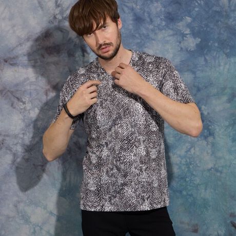 [^ԁF5265-9005]fUC|`fނɃCpNĝAj}vgVlbNvI[o[ɂȂ܂BꖇŒĂAWPbgHDĂlɂȂ܂BTCYقǂ悢bNXtBbgŒSnQBEGXgɂiꂽV[vȃVGbgɂȂ܂BfރVGbgYɌ钣芴ƃXgb`ɗD|`fނ̗pĂ܂BڐG⊴H{ẢĂłKȕɎdグ܂BLkF萶ňFʐnHFڐG⊴HAؓ]ʃvgӓ_n̐ACɂsON邱Ƃ܂BpyуN[jO̎舵Ɍ䒍ӂBpfg182cm B89cm W75cm H90cm pTCY48摜̏i̓TvłBۂ̏iƂ͎dlEHETCYEfނ኱قȂꍇ܂B fډ摜̏i̐F́A Beꏊ̓ȂǂɂFقȂČꍇ܂Bi̐F́AnAbv̉摜QƂB܂Aql̂gPCEX}[gtH̃j^[ȂǂɂFقȂČꍇ܂B\߂̏ゲB