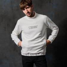 ハイダウェイ(HIDEAWAYS)のロゴダンボールモックネックプルオーバー