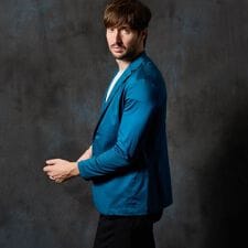 ハイダウェイ(HIDEAWAYS)のコットンストレッチサテンジャケット