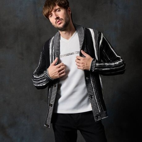 [^ԁF5465-6301]fUClXȕ҂ݕĉʊ̂\ʊoV[J[̃jbgJ[fBKBȂ̃i`ȕ̎gpĂ܂̂Ń`N`N͖AGESn̗ǂXgXt[ȎdオłBjbgȂł͂̕Ғn̖ʔo3DŔzF𗎂鎖ől͋̕CɎdグ܂B3Djbg=z[K[gƂ͈ႢA90N㍠ɐEIɗsJtȗ̕҂݂̃jbgEFA̎łBTCYҒñeVACi[płpolɍאgYȃVGbgɎdグĂ܂BfޖȂ̃i`ȕɁAANŌyoAҒn̉ʊׂɃ|GXeaĂ܂BLkF萶ňFnFȂӓ_jbg̓ApԂ@ɂăsO(ы)鎖܂BsOo܂ςĎ낤ƂAȃnT~11菜ĉBҒn̓ApnK[|ɂ莩dŐLт₷̂ŁAӂ摜̏i̓TvłBۂ̏iƂ͎dlEHETCYEfނ኱قȂꍇ܂Bfډ摜̏i̐F́ABeꏊ̓ȂǂɂFقȂČꍇ܂Bi̐F́AnAbv̉摜QƂB܂Aql̂gPCEX}[gtH̃j^[ȂǂɂFقȂČꍇ܂B\߂̏ゲBpfg182cm B89cm W75cm H90cm pTCY48