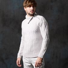 ハイダウェイ(HIDEAWAYS)のケーブル編み衿ファスナータートルネックニット