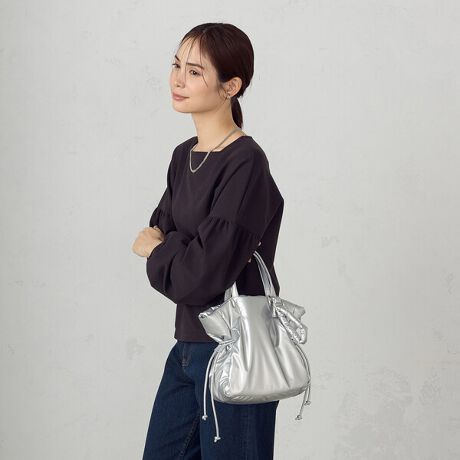 [^ԁF95-20BK06-205]sfUCtEgh̃pfbhg[gobOBȂ̗ʂꂷɃXeb`XŎdグĂ̂ŋGߖ킸g܂BES̃`[tIO\Ȃ̂ŁAL[`[⑼̃obOɂƗlXȎgo܂BETChiƌ`ςĉłBɂ̓}O߂tĂ̂ňSłBEVo[͂ŃgĥX^COɂȂ܂Bsfށt}}bgȑfށsdltFI[v|Pbg~1s舵t̐íA̓ACAGɂF鎖܂BӉBGꂽꍇ͊zŐ@AĉBꗎƂׂ̈̃xWނ͎gpȂŉBv́AAAɎキAƂ̖Cɂ܂ɕ\ʂ򉻁AF鎖܂BA܁AVi[Ȃǂgp܂ƁAϐFǍƂȂ܂BӉBȋ́AJɎ舵ĉBߓxȈAՌA\ȈȂǂŁAj邱Ƃ܂̂łӉB