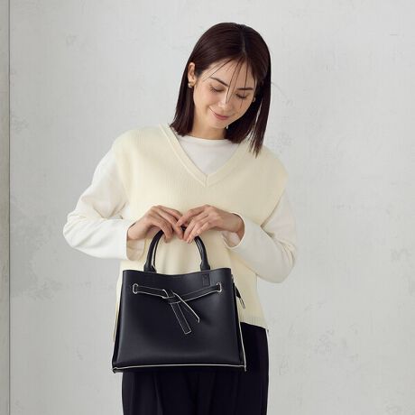 [^ԁF95-20BK10-205]sfUCtEgḧꖇgpAydグ{tg[gBEщ̏iȃ{|CgŁAʋ΂ɂfC[gɂ߂łB{̂ƃ{J[ɂĂ̂ŁAÂȂ肷ɗlXȃV[łg܂BEC̎[ɉAÔ|PbgdlŁAobO̒gXbLdĎ[o܂BEO\ȃV_[tŎ΂ߊ|ɂΉo܂Bsfށt{́FׂȃV{̂fގ胊{FV{̏ȂfށsdltFd؂t@Xi[|Pbg~1I[v|Pbg~1s舵tv́AAAɎキAƂ̖Cɂ܂ɕ\ʂ򉻁AF鎖L܂BA܁AVi[Ȃǂgp܂ƁAϐFǍƂȂ܂BӉB܂AJȂǂŔGꂽ܂ܕuȂŉB\ʂ_炩fނƂȂ܂B|A戵ɂ͂ӉBȋ́AĂ˂Ɏ舵ĉBCMŁAϐFjꍇL܂BӉB