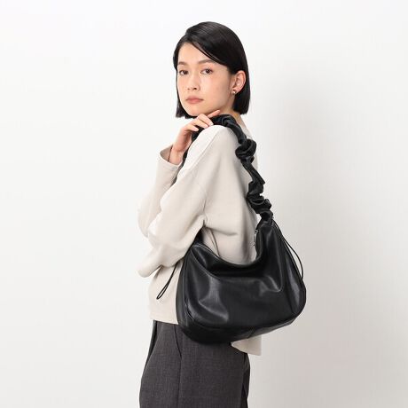 [^ԁF95-20BK11-205]sfUCtENVNVƂMU[V_[|Cg̃obOłBETCh̃h[R[hi邱ƂŃV_[̒łA΂ߊ|ƌ|2ʂy߂܂BEfނvȂ̂ŃJWAɂȂ肷AX^CbVȃX^COɎdオ܂BE{̂̃}`؂ւāAcĂ̂ŃobǑ`Yɕۂo܂Bsfށt\tgȐGSn̑fށsdltFI[v|Pbg~1s舵tv́AAAɎキAƂ̖Cɂ܂ɕ\ʂ򉻁AF鎖L܂BA܁AVi[Ȃǂgp܂ƁAϐFǍƂȂ܂BӉB܂AJȂǂŔGꂽ܂ܕuȂŉBȋ́AĂ˂Ɏ舵ĉBߓxȈςAՌA\ȈȂǂŁAj邱Ƃ܂̂łӉB