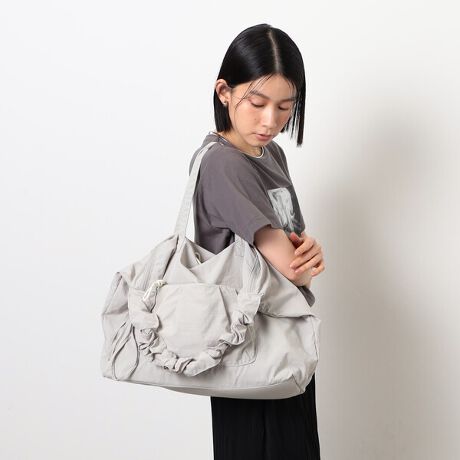 [^ԁF95-20BK24-205]sfUCtENVNVƂMU[V_[|Cg̃g[gobOłBEMU[V_[Ǝ肪tĂ̂ŁA|Ǝ΂ߊ|2ʂy߂܂BE{̃Ct@Xi[͗JȂ̂Ŏg₷QIOOʂɃ|PbgAוƎd܂BE͌т̃R[hɂȂĂAt@Xi[̊J₷łB^bN̖͗l|CgIEV̂fނgpĂ̂ŁAŎ^łVCɂȂɂłBeʂȂ̂ŁAs擙ŉוĂΉoĕ֗łBsfށtV̂fށsdltOFt@Xi[|Pbg~1Ft@Xi[|Pbg~1s舵t̏íA̓ACAGɂF鎖܂BɁAWFn̈ߗޓƂ̑gݍ킹͂BGꂽꍇ͊złӂƂAAĉBꗎƂׂ̈̃xWނ͎gpȂŉBȋ́AJɎ舵ĉBߓxȈAՌA\ȈȂǂŁAj邱Ƃ܂̂łӉB˓Au̒ԏƎ˂ŁAF򂹂ϐF邱Ƃ܂̂łӉB