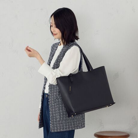 [^ԁF95-20BM19-205]sfUCtEוɌ@\ȃg[gobOłBEʂ|PbgOw\ŉוd₷AƂ܂Ƃ߂邱Ƃo܂B̓t@Xi[tŖhƖʂSBEɂ̓NbV|Pbg⃁bV|PbgAt@Xi[|PbgAlXȗprɍ킹|PbgS6tĂו𐮗₷łBEPC/^ubgΉ̃NbV|Pbg13C`܂őΉ\ƂȂĂ܂Bi@ɂĂ͑Ήs̂̂܂̂łӉB)EɃ{gz_[2tĂA}C{gƐ܂ݎP𗼕֗łBEetĂ̂ŁACꂪyYɎgƂo܂BESꂽщ̃{ANZgBVvȃobÕIV|CgłBEpIœ}}ɂg₷fUCłBsfށt}bĝ闼ʈꖇdĂ̑fށsdltʂ|PbgFt@Xi[|Pbg~1 PCE^ubg|Pbg~1I[v|Pbg~2 I[vbV|Pbg~2{gz_[~2s舵tv́AAAɎキAƂ̖Cɂ܂ɕ\ʂ򉻁AF邱ƂL܂BA܁AVi[Ȃǂgp܂ƁAϐFǍƂȂ܂B܂AJȂǂŔGꂽ܂ܕuȂŉBȋ́AJɎ舵ĉBߓxȈςAՌA\ȈȂǂŁAj邱Ƃ܂̂łӉB