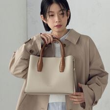 型押しハンドルバッグ