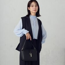 ロゴプレート ミニショルダー