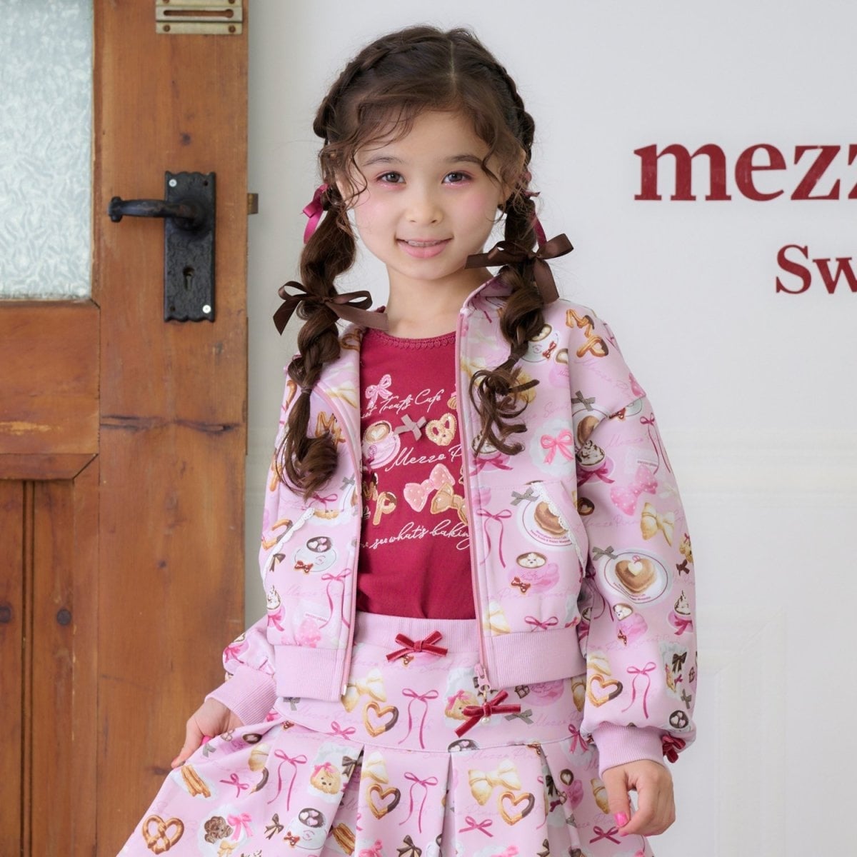 裏毛 ハートアップリケユニコーン刺しゅうフリルパーカー | メゾピアノ