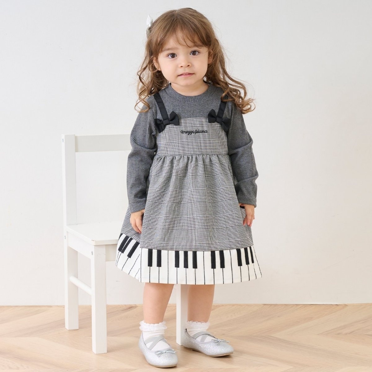 [}C]sAms[X u}Zbg/]sAmimezzo pianoj 