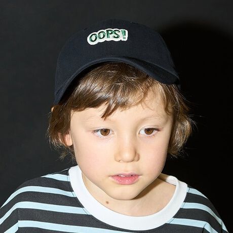 [^ԁF9852400]VѐSuOOPS!byLbvv́A tgɑ傫hイꂽuOOPS!ṽSAڂ䂭|CgłBVvȃfUCȂA݊AǂȃR[fɂ킹₷ACeBJWAX^C͂AƂ߂ɂ􂵂Ă܂BJ[́AԂ̃ubNAu₩ȃu[A邢CG[AĂǂȃR[fɂ݂₷AC{[4FWJBCɓ̃J[āAył݂Ă͂ł傤H̃AWX^[ŃTCY\Ȃ̂ŁApł܂BVт₨oȂǁAlXȃV[Ŋ􂷂邱ƊԈႢȂIfpʐ^菤iʐ^łɋ߂FłBfډ摜̏i̐F́ȀƎ΂pxɂƐFقȂꍇ܂B܂\̃TCYƎ͎኱قȂꍇ܂̂ŁA\߂B