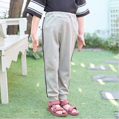 [^ԁF9851102]悢݂ƃXgb`̂Jbg\[fނŒԒpĂXgXt[ȗSñe[p[hpcłB߃VGbgƃTChCłȂꊴoBobNɂ͕֗ȃ|PbgŁAʉʊwɂ͂AoƂĂghR[f܂BSւtŒ߂\łByTOMODACHIpczʉʊwVԎo̎ƈꏏɂI₷ƒSnɂx[VbNȃfUCŃJoLxȃV[YBfpʐ^菤iʐ^łɋ߂FłBfډ摜̏i̐F́ȀƎ΂pxɂƐFقȂꍇ܂B܂\̃TCYƎ͎኱قȂꍇ܂̂ŁA\߂ByzȂyňzʁyLkzynzȂy|PbgzyAWX^[zȂO[WFfgF107cm pTCYF110cm EXx[WFfgF109cm pTCYF110cm X O[FfgF106cm pTCYF110cm EXJ[LFfgF109cm pTCYF110cm FfgF111cm pTCYF110cm f[g u[FfgF107cm pTCYF110cm NFfgF109cm pTCYF110cm `R[FfgF107cm pTCYF110cm Vo[ O[FfgF107cm pTCYF110cm 