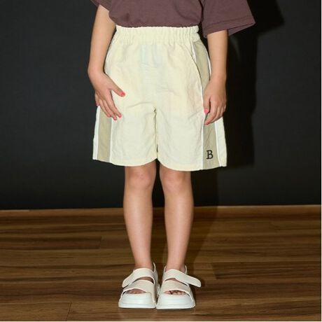 [^ԁF9852104]TCh̐؂ւƁA肰ȂꂽuBṽShイAANZgB؂ւɂ̓pCsO炢X^CbVȈۂɎdグ܂B4Ȃ̂ŁAdȂ炸AyȈۂ^܂ByďvȃiCfނgpĂ̂ŁA₷KȒSnłBʉʊwAOVтɂ߂łBEGXg̓Sdlōeɂ̓SւtBEGXgŠ⒲߂\Ipł̂ꂵ|CgłBfpʐ^菤iʐ^łɋ߂FłBfډ摜̏i̐F́ȀƎ΂pxɂƐFقȂꍇ܂B܂\̃TCYƎ͎኱قȂꍇ܂̂ŁA\߂ByzȂAC{[ŊmFyňzʁyLkzȂynzȂy|PbgzyAWX^[zȂAC{[FfgF112cm pTCYF110cm FfgF109cm pTCYF110cm p[vFfgF114cm pTCYF110cm 