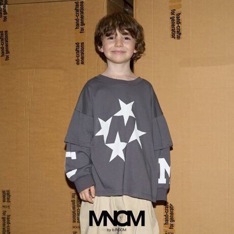 [^ԁF9853234]ꖇŏd˒X^CIvgC[hrbOTVcBtg̑傫ȃvgڂ䂭AC[hfUCTVcBd˒Ă悤ȂȒȂAꖇŊȒPɊy߂܂Bɂǂ炪OłOKfUCIւɎԎȂ̂ꂵ|CgɂvgĂAǂ猩ĂȃfUCBƍƊԈႢȂIfނ́AzAUVHA^h~HꂽVgpBĂTbƂSnL[vAO炨܂BJԂĂ^ꂵɂApĂ܂Bfj`mpƍ킹ăJWAɁAXEFbgpcƍ킹ăX|[eB[ɁAǂȃX^Cɂ킹₷ig͂Ao◷sɂ߂̃ACełB[JCeLV] x󂵂Ăւ炸AȖ{̎_炩GA^u[HقǂRbgB zAUVHA^h~ƔjɂvȐn􂢂낢ȉK܂r[[̒ԑfނłByb.ROOMVCuMNCMimN[jby b.ROOMvoIzJ[ɁAmN[ig[Emg[jR[fy߂VV[YłBƂVGbgŁAghESnEÔȂfUCɂ܂BVvȃS⃏|Cg̃OtBbNŁAǂȃACeɂ킹₷ÃR[fɎ₷iWJ܂Bfpʐ^菤iʐ^łɋ߂FłBfډ摜̏i̐F́ȀƎ˂pxɂƐFقȂꍇ܂B@܂\̃TCYƎ͎኱قȂꍇ܂̂ŁA\߂ByzȂJ[LŊmFyňzʁyLkzynzȂy|PbgzȂyAWX^[zȂRQFfg:108cm pTCY:110 J[LFfg:105cm pTCY:110 Ffg:108cm pTCY:110 `R[Ffg:105cm pTCY:110 