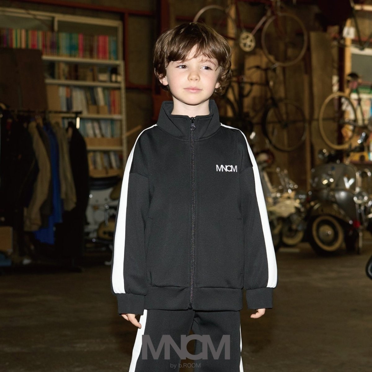 [}C]yMNCMzyZbgAbvzgbNWPbg/r[[ib.ROOMj 