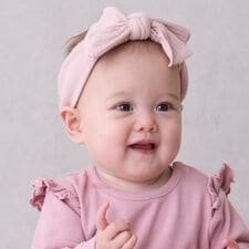 プティマイン(petit main)のリボンヘアバンド