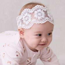 プティマイン(petit main)のレースヘアバンド