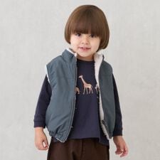 プティマイン(petit main)の無地×ボアリバーシブルベスト