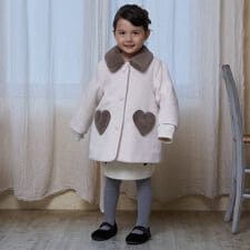 プティマイン(petit main)のファー衿ハートポケットコート