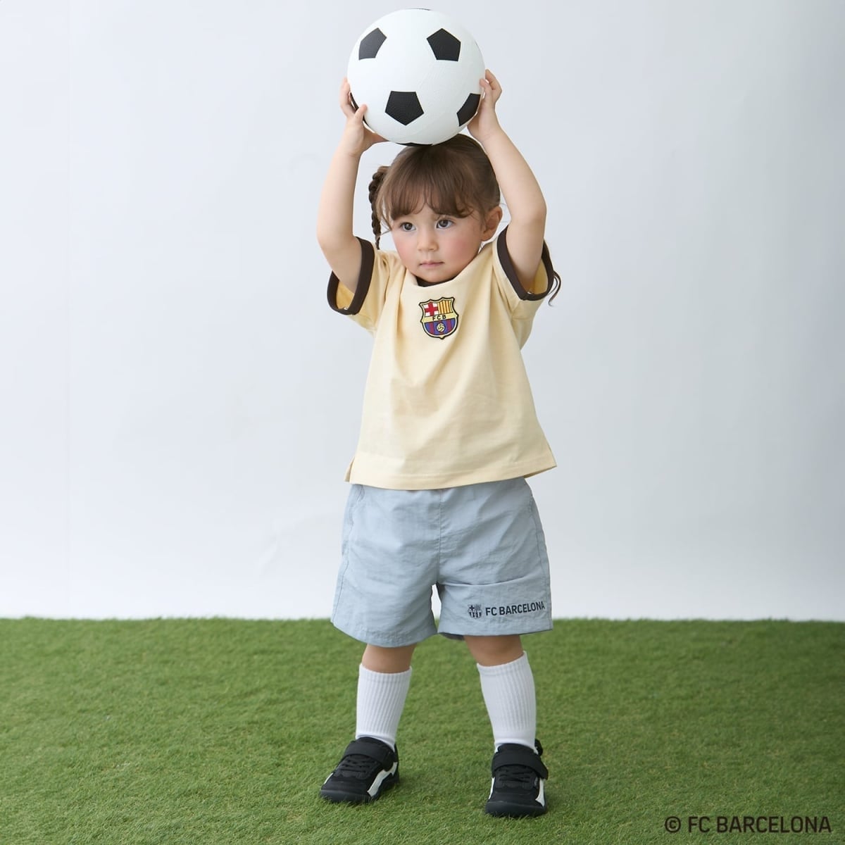 [�}���C]�yFC BARCELONA�z�z��V���[�g�p���c/�v�e�B�}�C���ipetit main�j ���C�g �O���[
