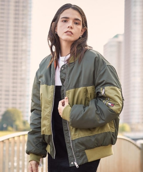 美品】Tommy Jeans トミージーンズ リバーシブルボンバージャケット-