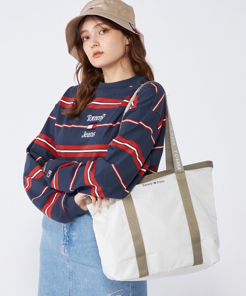  JEANS トミー ジーンズ ロゴ トートバッグ tommy jeans（トミー ジーンズ）の「ロゴトートバッグ（トート