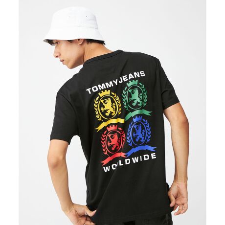 [^ԁFDM20813]M[4J[NXgTVc4J[NXg̃JtȃOtBbNpX^CbVɍʂTVcBɂANZgAfUC߂Ă܂B肵݂̃RbgngpBJWA{gXɂאg̃pcɂ킹₷M[tBbgVGbgRx̍Ȃ\ɂ܂ByTCYzSF68cm g51cm 47cm 18.5cmMF69cm g53cm 48cm 19.5cmLF71cm g56cm 50cm 20cmXLF74cm g58cm 52cm 20.5cmyTOMMY HILFIGERzĩAJNVbNx[XɃ_ȂЂ˂fUClC̃g~[qtBK[BsIŐꂽYEEBYɉA`hAStCAĂJWAȃfjCƖLxȃJeS[O[ouhB