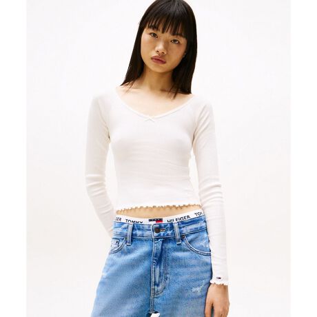 [^ԁFDW20236]XVlbNK[g_CuJbg\[K[g_CɂĐߏグXuJbg\[BVlbN͉ɍLJĂAfReoĂ܂BNbvh̗pARpNgɃfUCBƑ͊Â\郁[nɂĂ܂BeɃuhSAɃtbOS̎hイ{܂ByTOMMY HILFIGERzĩAJNVbNx[XɃ_ȂЂ˂fUClC̃g~[qtBK[BsIŐꂽYEEBYɉA`hAStCAĂJWAȃfjCƖLxȃJeS[O[ouhB