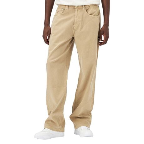 [^ԁFDM20870]LoXJ[y^[pcƂVGbgŁAbNXSñJ[y^[pcBc[|PbgȂǂ̃fBe[𓋍ڂ{iḧ{łBTCh̃n}[[vɂ́AtbOJ[̃CIBXgb`̍RbgfނɂA₷˔Ă܂BA^̏oBe[W̖킢͂łByTOMMY HILFIGERzĩAJNVbNx[XɃ_ȂЂ˂fUClC̃g~[qtBK[BsIŐꂽYEEBYɉA`hAStCAĂJWAȃfjCƖLxȃJeS[O[ouhB