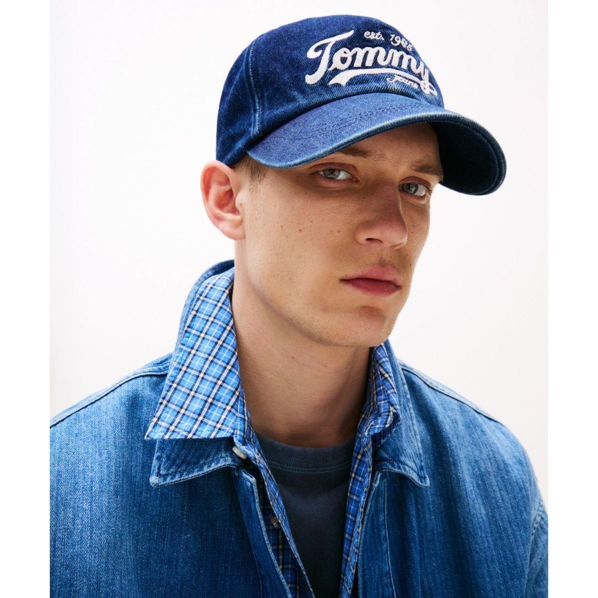  JEANS トミージーンズ モダンパッチデニムキャップ 希少 TOMMY JEANS トミージーンズ モダンパッチデニムキャップ 希少