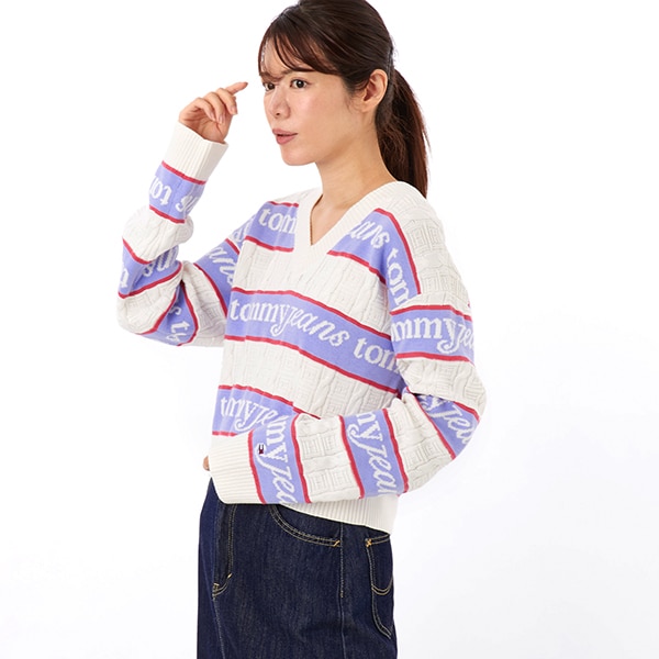 [�}���C]�X�g���C�v���SV�l�b�N�Z�[�^�[/�g�~�[ �W�[���Y�iTOMMY JEANS�j �z���C�gYBH