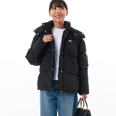 [^ԁFDW21623]AXJObh_EWPbg{gX킹₷AV[gOX̃_EWPbgłBO\ȃt[htŁACX^Cɍ킹AWy߂܂BƂɂ́A傫߂̃tbOSIB_E90%܂ޒ킽ɂAƂgłBƂJo[A߂̃lbN|CgB|Pbg̐nFt[XyTCYzXSF63.0cm g56.0cm 47.0cm 62.0cmSF64.0cm g59.0cm 48.0cm 62.0cmMF66.0cm g62.0cm 51.0cm 62.0cmyTOMMY HILFIGERzĩAJNVbNx[XɃ_ȂЂ˂fUClC̃g~[qtBK[BsIŐꂽYEEBYɉA`hAStCAĂJWAȃfjCƖLxȃJeS[O[ouhB