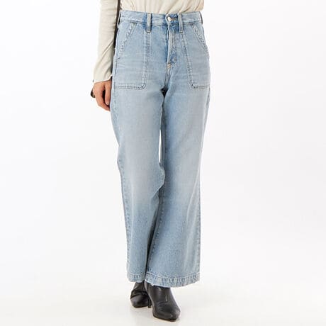 [^ԁFDW21518]xbtAW[Y70NfiƂtAW[YB瑾ڎɂĂ̓XɍiAɌčLĂ܂B[߂̌ҏ́AgbvX{gC邱ƂłrX^CɁBqbv|PbgƃobNpb`ɂ̓uh̃COtBbNłtbOS炢܂B摜̓TvŎBeĂ邽߁Aۂ̏iƃfUCdlقȂꍇ܂ByTCYz24inchFEGXg64.4cm qbv88.4cm ҏ27.6cm ҉71.0cm 킽28.5cm G22.0cm 27.0cm25inchFEGXg67.0cm qbv91.0cm ҏ27.9cm ҉71.0cm 킽29.1cm G22.4cm 27.4cm26inchFEGXg69.4cm qbv93.4cm ҏ28.2cm ҉71.0cm 킽29.8cm G22.7cm 27.7cm27inchFEGXg72.0cm qbv96.0cm ҏ28.5cm ҉71.0cm 킽30.4cm G23.0cm 28.0cmyTOMMY HILFIGERzĩAJNVbNx[XɃ_ȂЂ˂fUClC̃g~[qtBK[BsIŐꂽYEEBYɉA`hAStCAĂJWAȃfjCƖLxȃJeS[O[ouhB