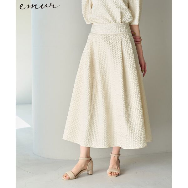 ホワイトスカート