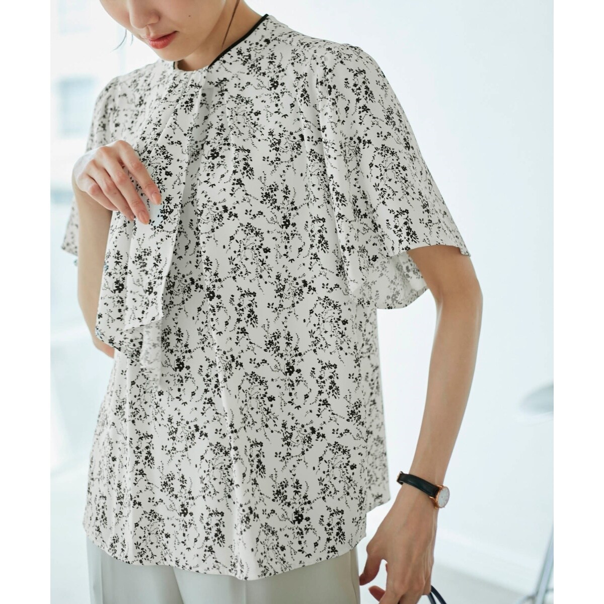 ロペピクニック　ボウタイブラウスハーフスリーブ